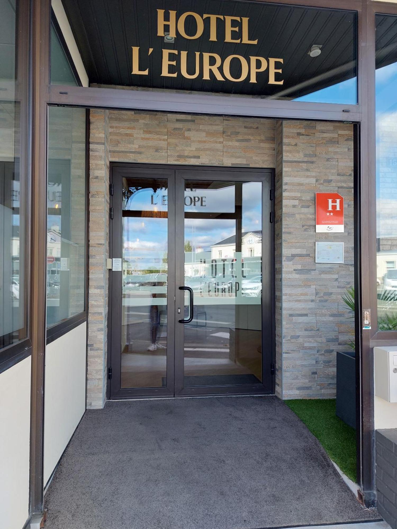 Cit'Hotel L'Europe - Cholet Gare Exteriör bild