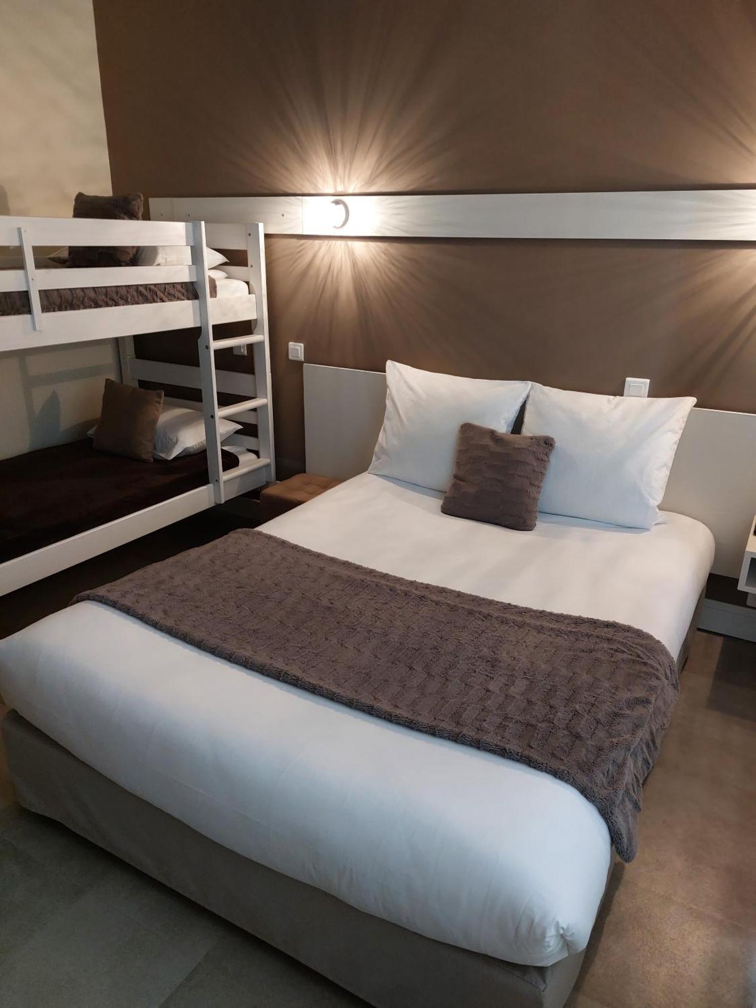 Cit'Hotel L'Europe - Cholet Gare Exteriör bild