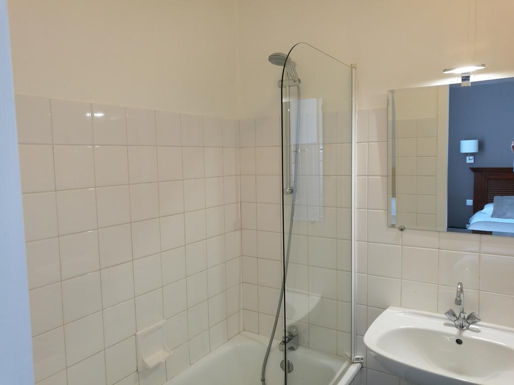 Cit'Hotel L'Europe - Cholet Gare Exteriör bild
