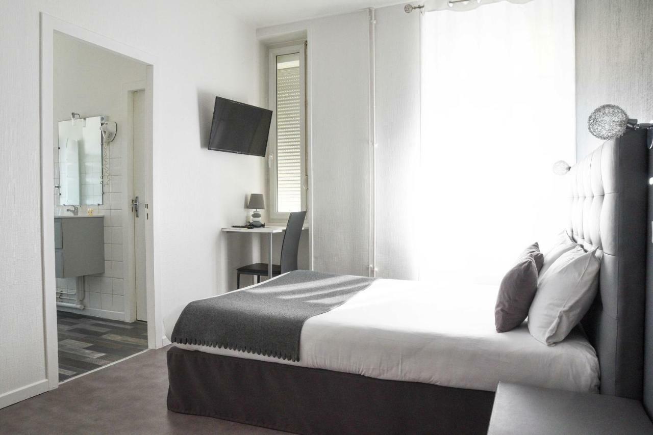 Cit'Hotel L'Europe - Cholet Gare Exteriör bild