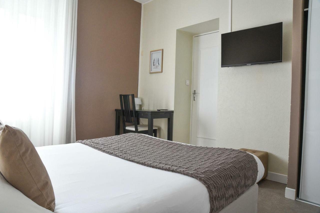 Cit'Hotel L'Europe - Cholet Gare Exteriör bild