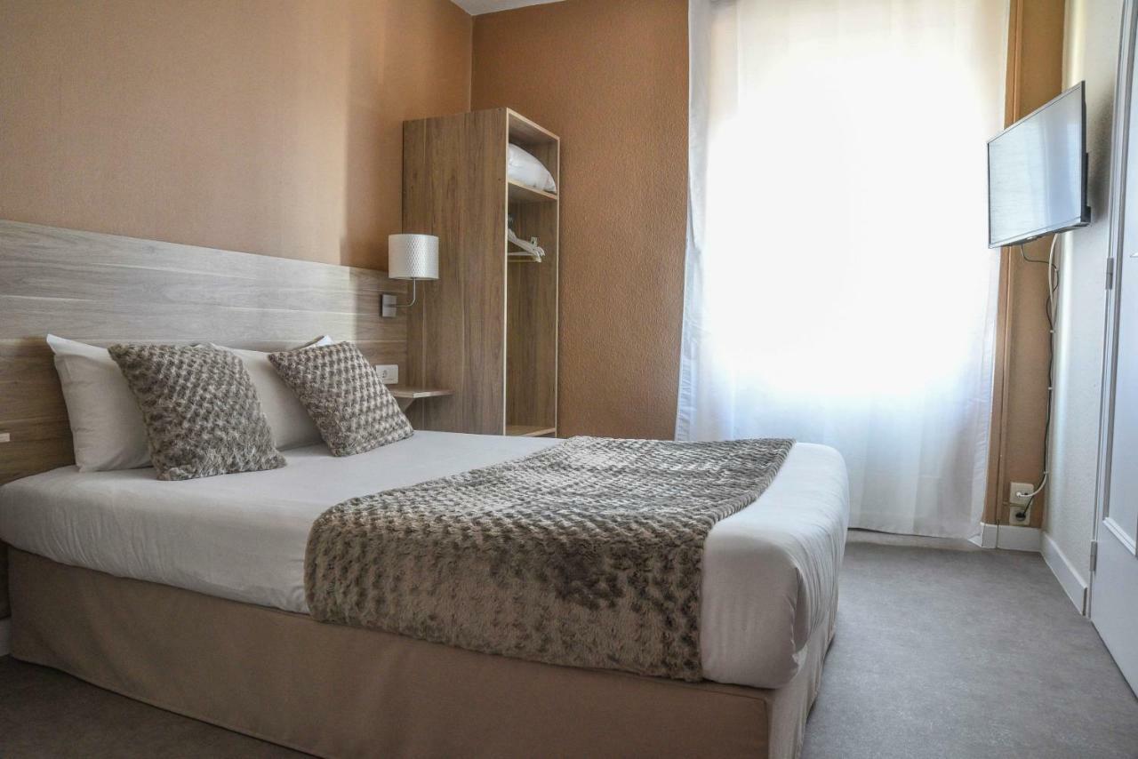 Cit'Hotel L'Europe - Cholet Gare Exteriör bild